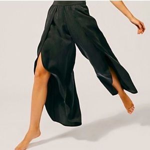 Anthropology Drew Tulip Hem Pants